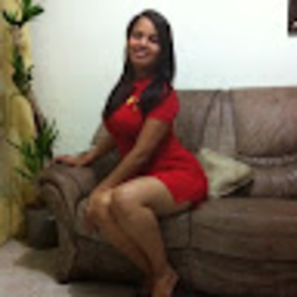 Meet your Posher, Estela